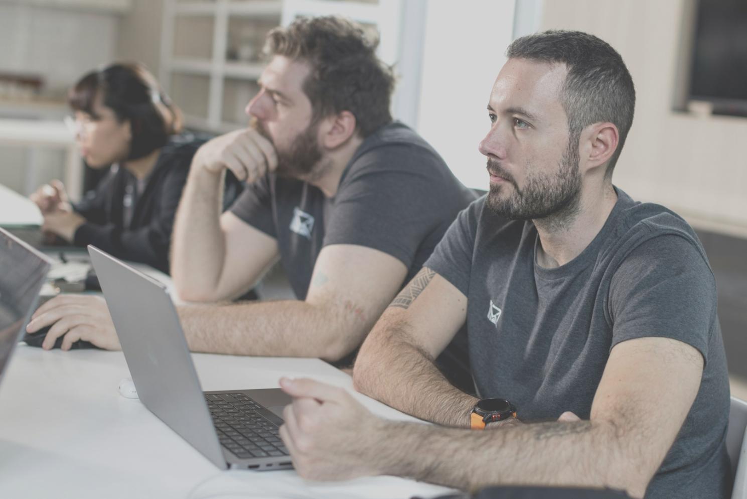 aurinvaloq Büroräume in Berlin mit modernem Arbeitsumfeld für Finanzberatung